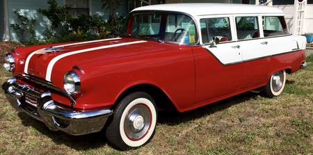 1955 Pontiac 870 - “Big Betty”