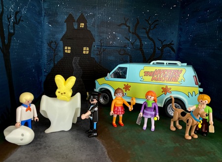 Phantom Peep Foiled by Pesky Kids