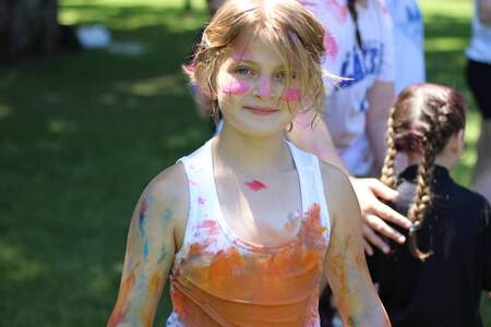 Entry image for Fariel. Clicking this image will show a larger photo