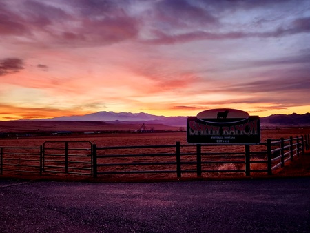 Entry image for Big Sky Sunset. Clicking this image will show a larger photo