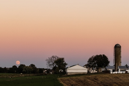 Moon rise at Lancaster County Park, Golf Road