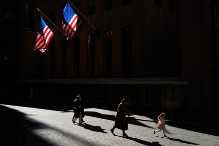 Entry image for Young Runner and the Cautious Hand. Clicking this image will show a larger photo