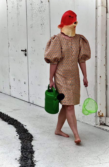 Entry image for Off to Work We Go. Clicking this image will show a larger photo