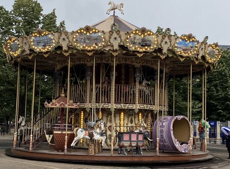 Entry image for French Carousel. Clicking this image will show a larger photo