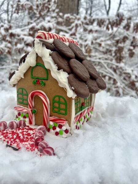 Entry image for Candy Cane Cottage . Clicking this image will show a larger photo