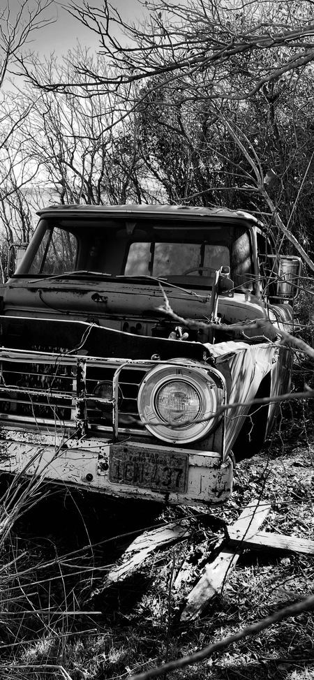 Entry image for Old truck. Clicking this image will show a larger photo