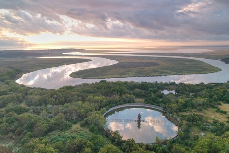 Entry image for North river. Clicking this image will show a larger photo