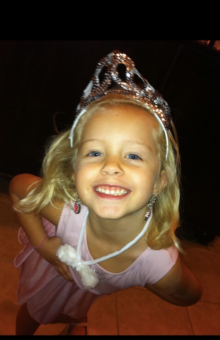 Entry image for Mia . Clicking this image will show a larger photo