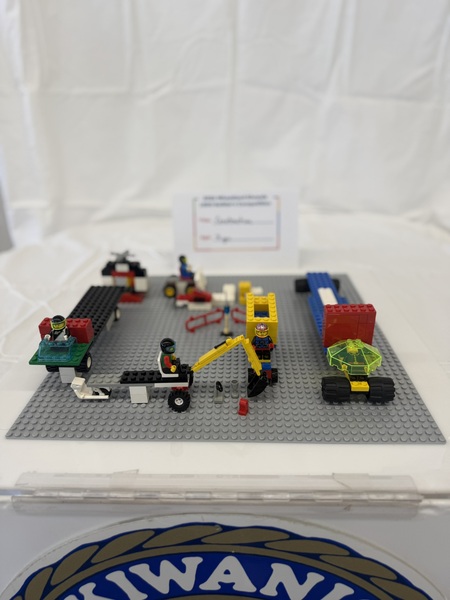 Entry image for Construction. Clicking this image will show a larger photo