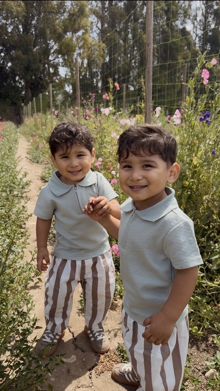 Entry image for Santiago & Raul. Clicking this image will show a larger photo