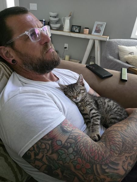 Entry image for Jonathan cuddling with Turd Ferguson . Clicking this image will show a larger photo